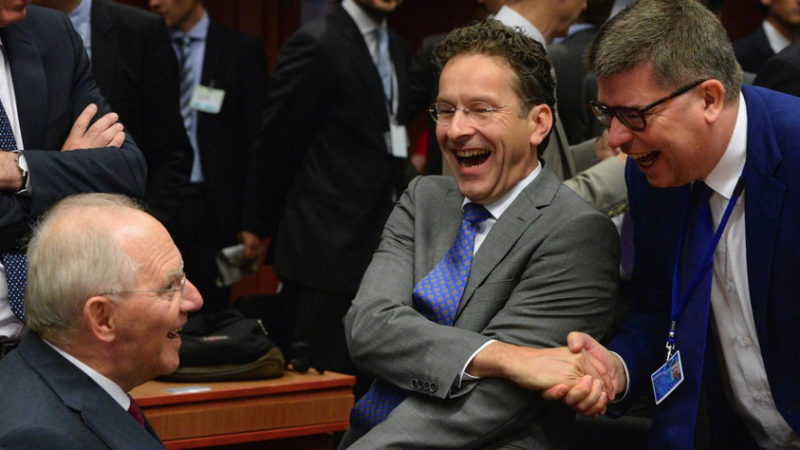 German Finance Minister Wolfgang Schaeuble (L) and Eurogroup President Jeroen Dijsselbloem (2-R) laugh at the start of Eurogroup finance ministers meeting at the European Council headquarters in Brussels, Belgium, 13 July 2015. Eurozone finance ministers were to discuss a range of issues including the election of the Eurogroup president and the current situation affecting Greece. EPA/STEPHANIE LECOCQ/dpa (recrop) +++(c) dpa - Bildfunk+++